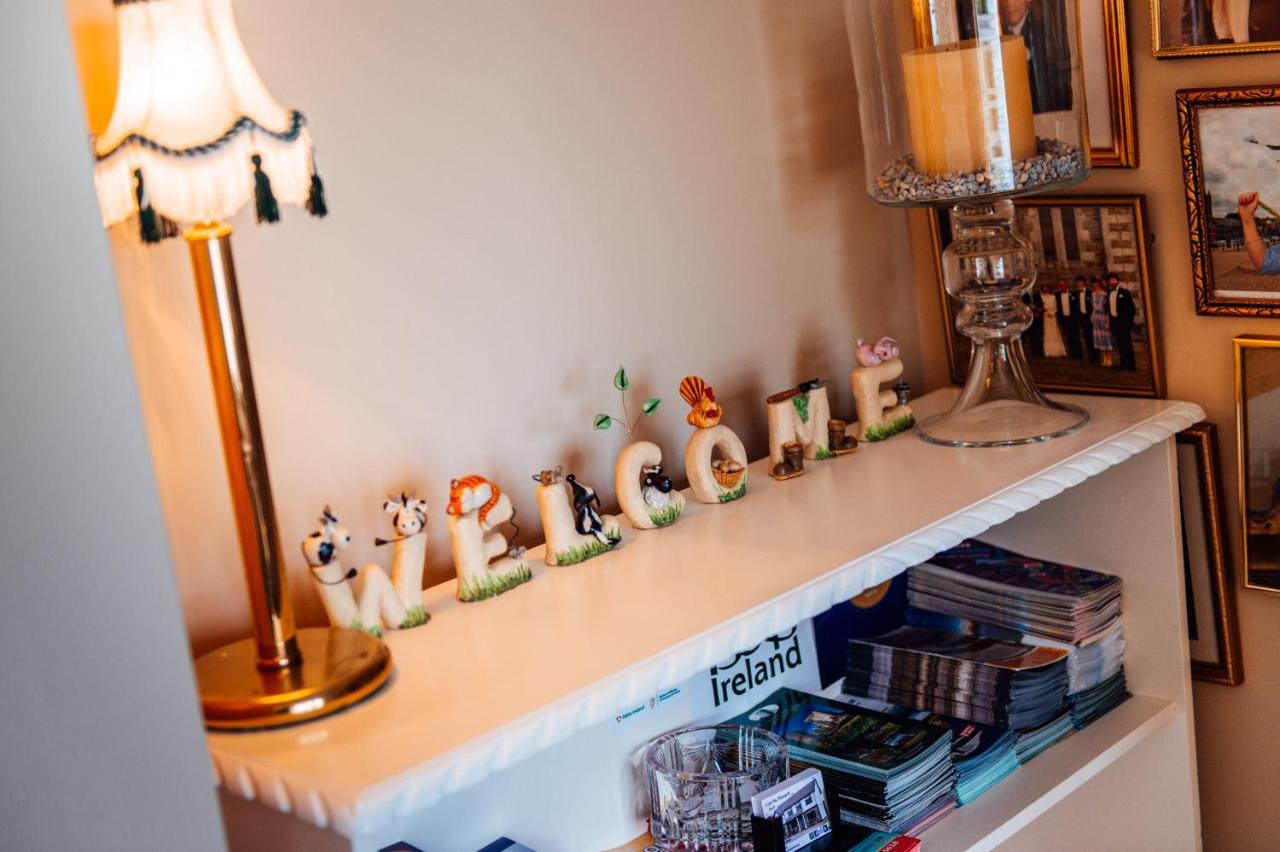 Lios Na Manach Eco B&B Woodford  エクステリア 写真