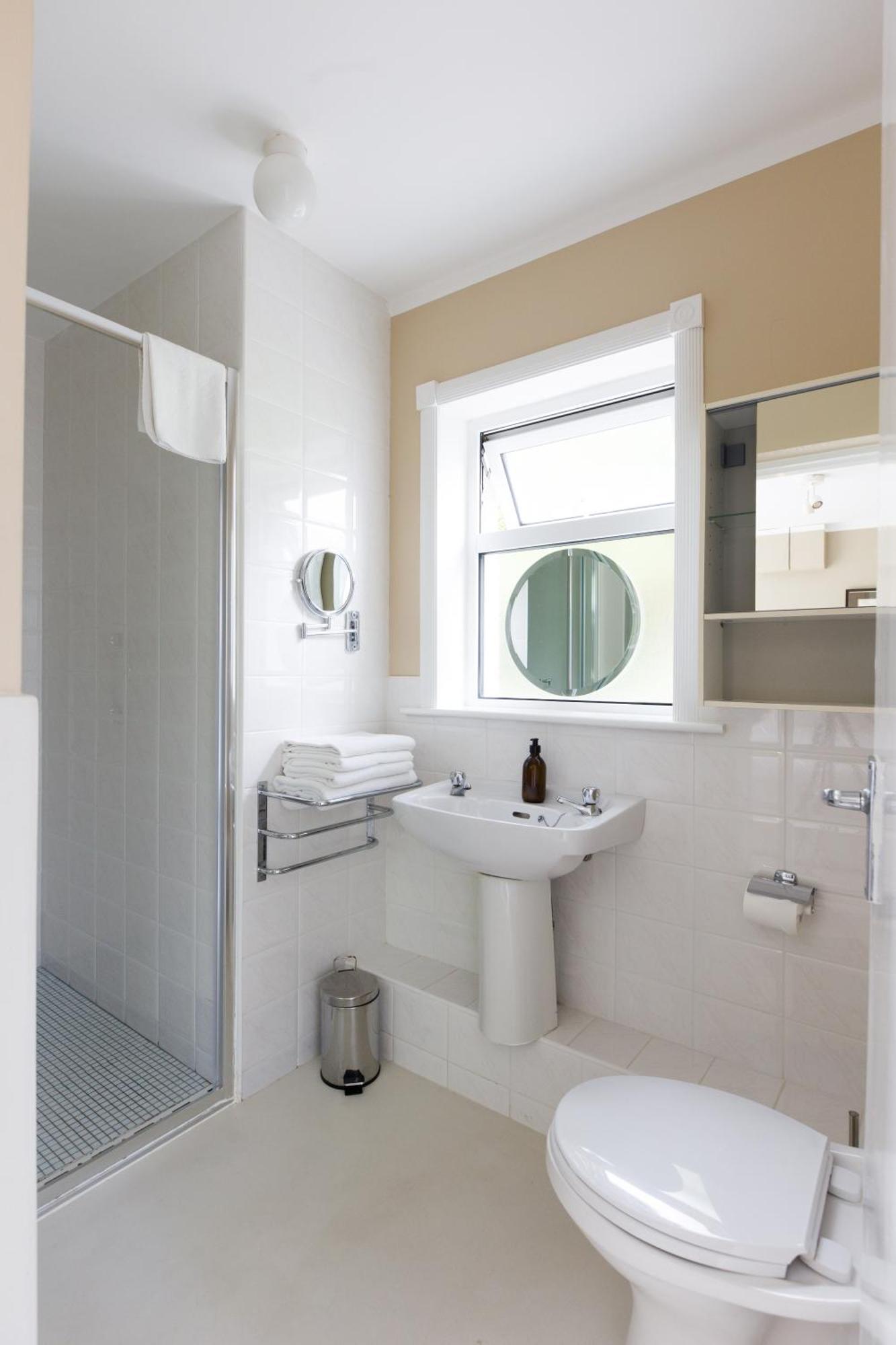 Lios Na Manach Eco B&B Woodford  エクステリア 写真