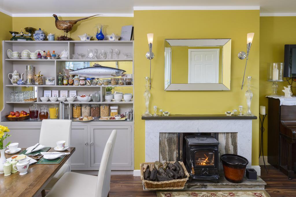 Lios Na Manach Eco B&B Woodford  エクステリア 写真